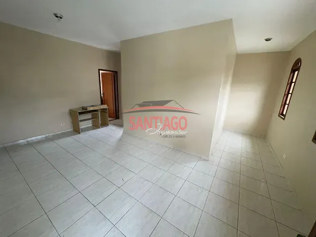 Sobrado 4 quartos e 1 banheiro, para alugar, no bairro Arraialzinho em Santo Antônio de Pádua