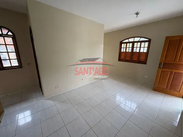 Sobrado 4 quartos e 1 banheiro, para alugar, no bairro Arraialzinho em Santo Antônio de Pádua