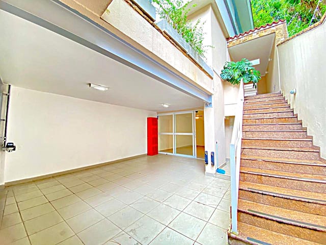 Sobrado 3 quartos e 4 banheiros, à venda ou para alugar, no bairro Vila Madalena em São Paulo