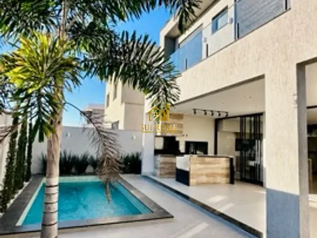 Sobrado com 276m² 3 quartos e 4 banheiros, à venda, no bairro Jardins Capri em Senador Canedo