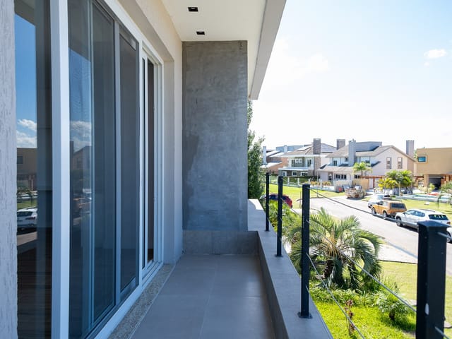 Casa com 256m² 3 quartos e 4 banheiros, à venda, no bairro São Gonçalo em Pelotas