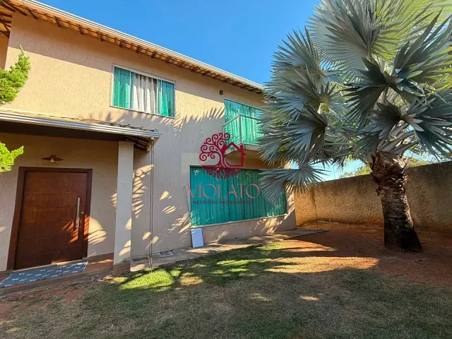 Casa com 1100m² 5 quartos e 5 banheiros, à venda ou para alugar, no bairro Lagoa Mansões em Lagoa Santa