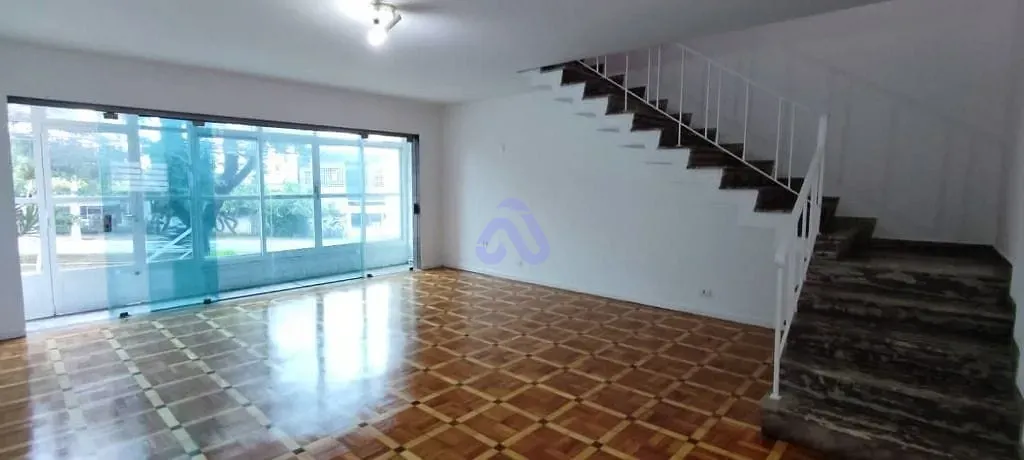Sobrado, 4 quartos, 200 m² - Foto 1