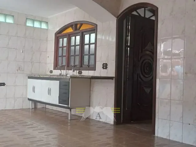 Sobrado 6 quartos e 3 banheiros, à venda, no bairro Vila Londrina em São Paulo