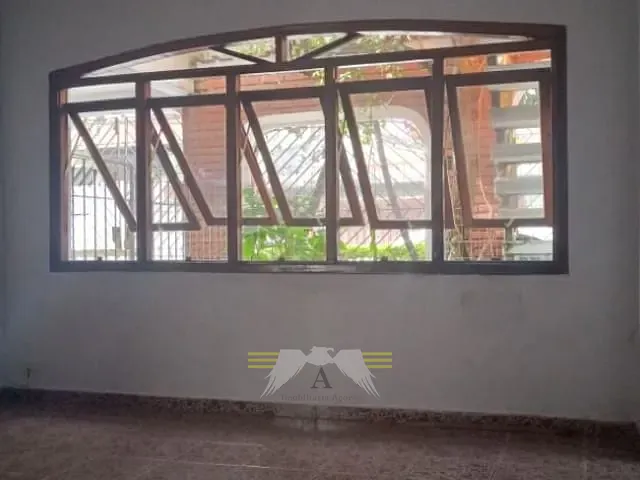 Sobrado 6 quartos e 3 banheiros, à venda, no bairro Vila Londrina em São Paulo