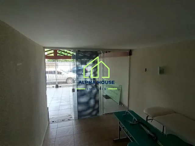Sobrado com 300m², à venda, no bairro Vila Bourghese em Pindamonhangaba