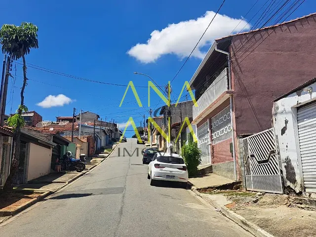 Sobrado com 135m² 4 quartos e 4 banheiros, à venda, no bairro Jardim da Fraternidade em Bragança Paulista
