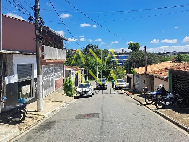 Sobrado com 135m² 4 quartos e 4 banheiros, à venda, no bairro Jardim da Fraternidade em Bragança Paulista