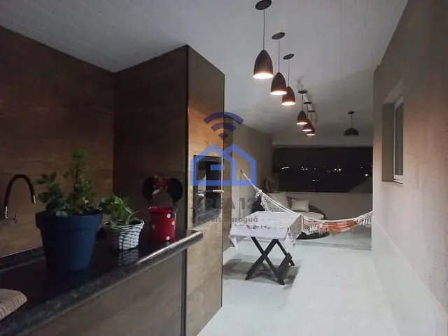 Sobrado com 351m² 3 quartos e 1 banheiro, à venda, no bairro Centro em Caraguatatuba