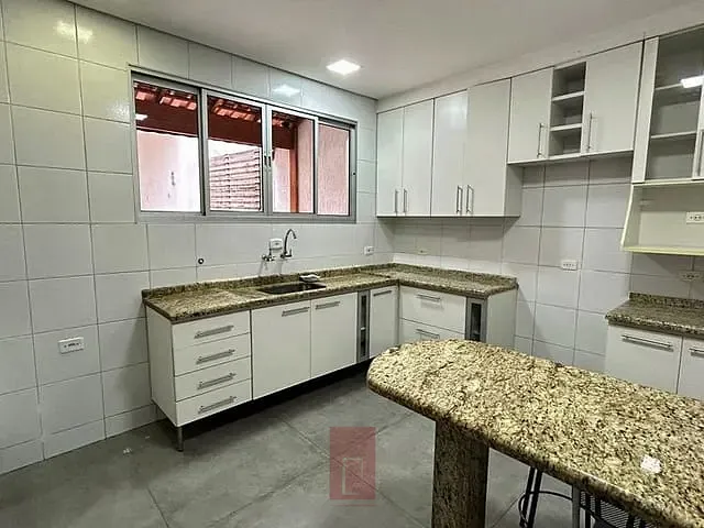 Sobrado com 160m² 2 quartos e 2 banheiros, à venda, no bairro Vila Espanhola em São Paulo