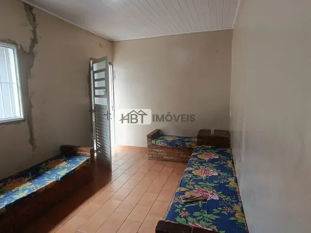Sobrado com 200m² 6 quartos e 4 banheiros, à venda, no bairro Núcleo Residencial Edison Bastos Gasparini em Bauru