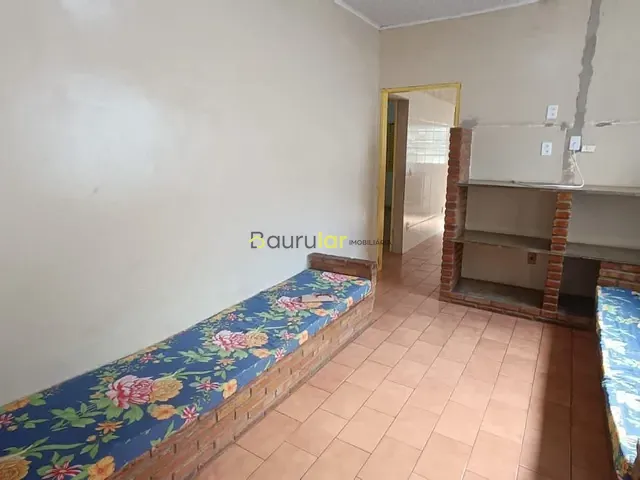 Sobrado com 200m² 6 quartos e 4 banheiros, à venda, no bairro Núcleo Residencial Edison Bastos Gasparini em Bauru