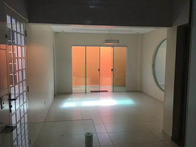 Sobrado com 174m² 3 quartos e 3 banheiros, à venda, no bairro Vila Franko em Apucarana
