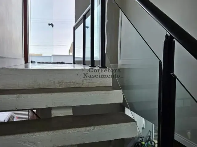 Sobrado 3 quartos e 4 banheiros, à venda ou para alugar, no bairro Jardim Terras de São João em Jacareí