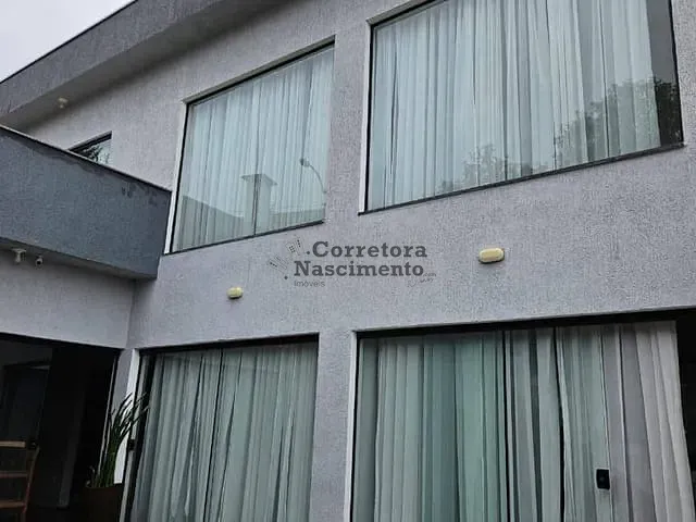 Sobrado 3 quartos e 4 banheiros, à venda ou para alugar, no bairro Jardim Terras de São João em Jacareí