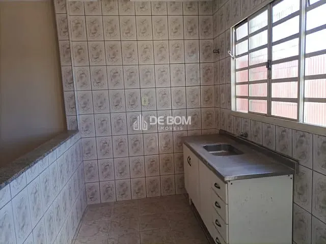 Sobrado com 87m² 2 quartos e 1 banheiro, à venda, no bairro Jardim São Bento em Poços de Caldas