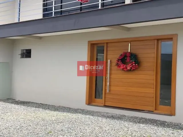 Sobrado com 312m² 4 quartos e 4 banheiros, à venda, no bairro Nossa Sra. de Fátima em Penha