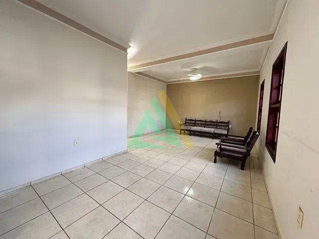 Sobrado com 300m² 3 quartos e 4 banheiros, à venda, no bairro Recanto do Itamaracá em Mogi Guaçu
