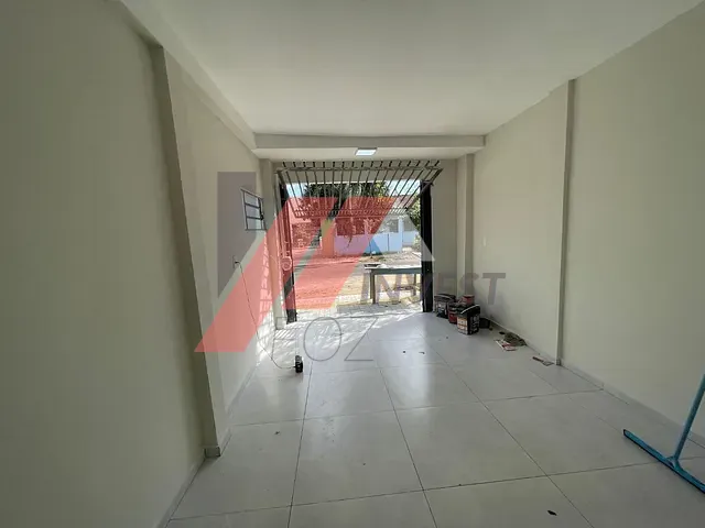 Sobrado com 60m² 2 quartos e 2 banheiros, para alugar, no bairro Conjunto Habitacional Parque Imperatriz em Foz do Iguaçu