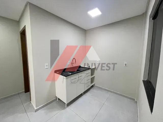 Sobrado com 60m² 2 quartos e 2 banheiros, para alugar, no bairro Conjunto Habitacional Parque Imperatriz em Foz do Iguaçu