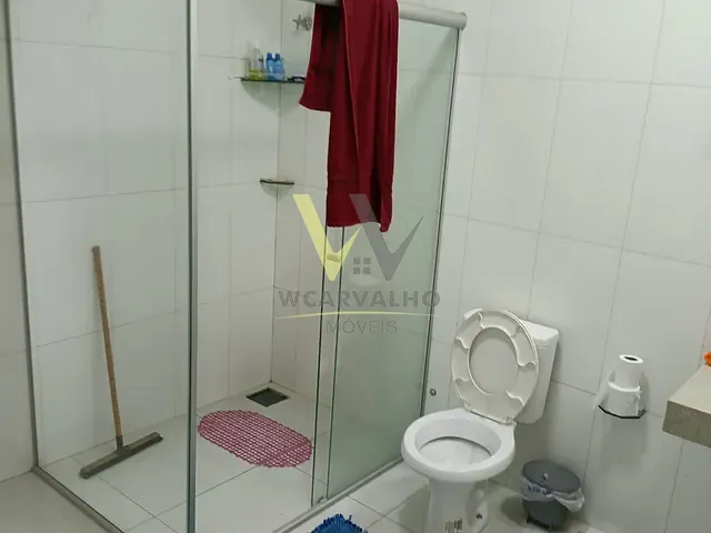 Sobrado com 300m² 4 quartos e 2 banheiros, à venda, no bairro Vila Santa Isabel em Anápolis