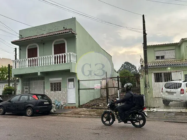 Sobrado 2 quartos e 2 banheiros, para alugar, no bairro Centro em Pelotas