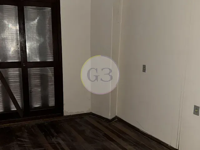 Sobrado 2 quartos e 2 banheiros, para alugar, no bairro Centro em Pelotas