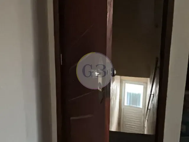 Sobrado 2 quartos e 2 banheiros, para alugar, no bairro Centro em Pelotas