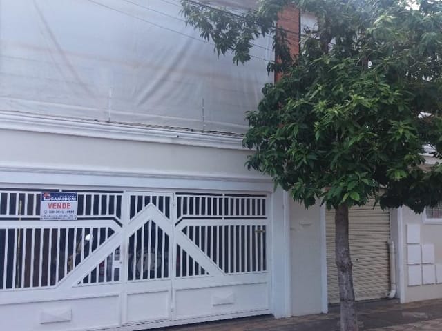 Sobrado com 173m² 3 quartos e 4 banheiros, à venda, no bairro Vila Roberto em Birigüi