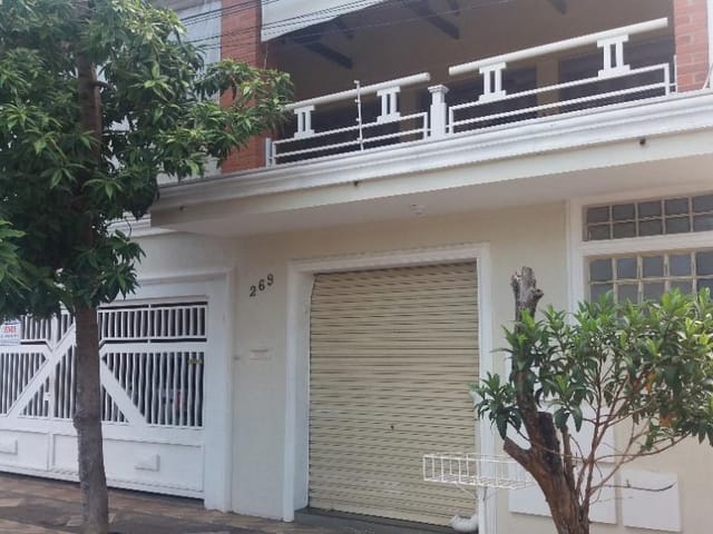 Sobrado com 173m² 3 quartos e 4 banheiros, à venda, no bairro Vila Roberto em Birigüi