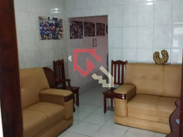 Sobrado com 200m² 5 quartos e 3 banheiros, à venda, no bairro Parque das Américas em Mauá