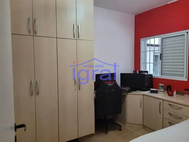Sobrado 3 quartos e 2 banheiros, à venda, no bairro Vila Guarani (Z Sul) em São Paulo