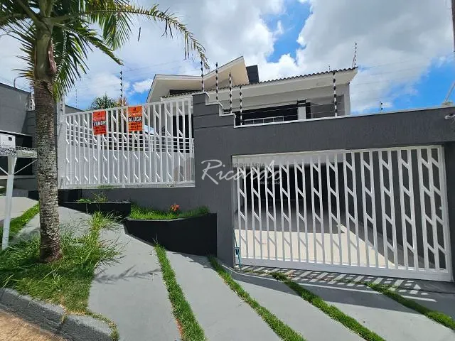 Sobrado com 300m² 3 quartos e 3 banheiros, à venda, no bairro Jardim Santa Alice em Arapongas