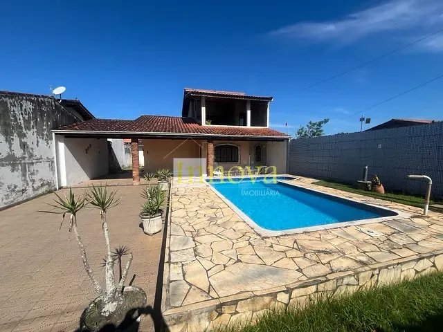 Sobrado com 360m² 3 quartos e 4 banheiros, à venda, no bairro Pontal de Santa Marina em Caraguatatuba