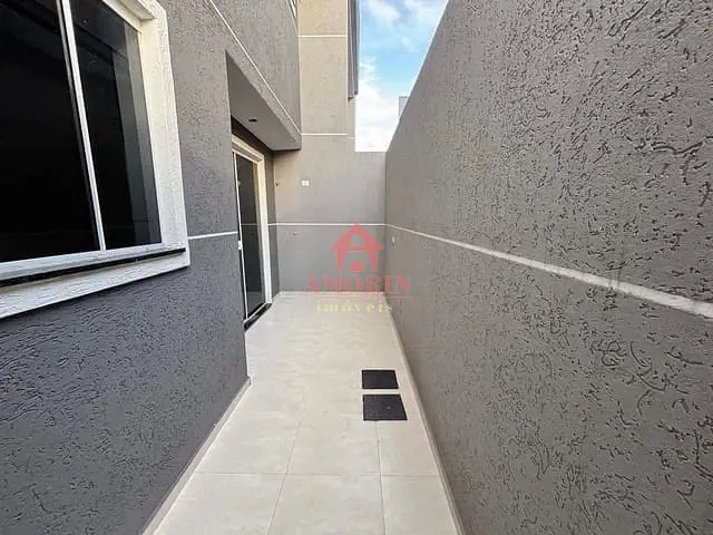 Sobrado com 140m² 3 quartos e 2 banheiros, à venda, no bairro Fazendinha em Curitiba