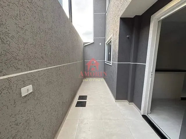 Sobrado com 140m² 3 quartos e 2 banheiros, à venda, no bairro Fazendinha em Curitiba