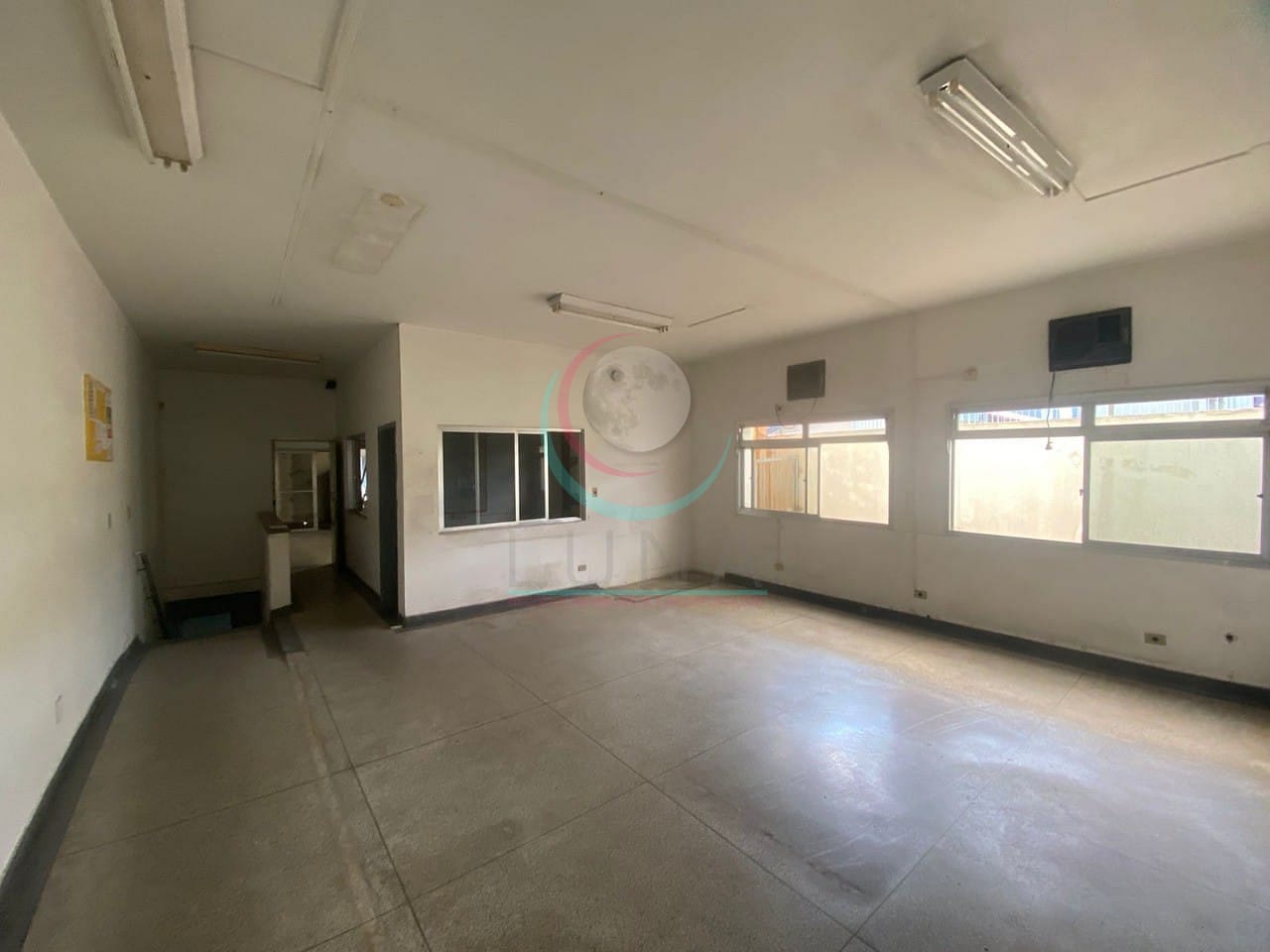Sobrado à venda e aluguel com 1 quarto, 578m² - Foto 18