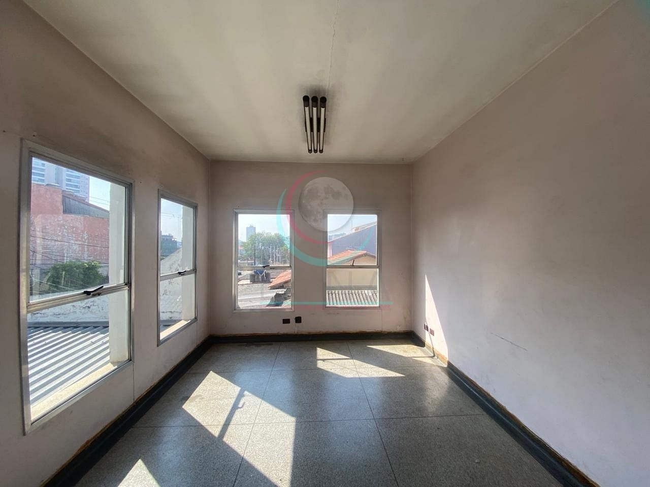 Sobrado à venda e aluguel com 1 quarto, 578m² - Foto 10