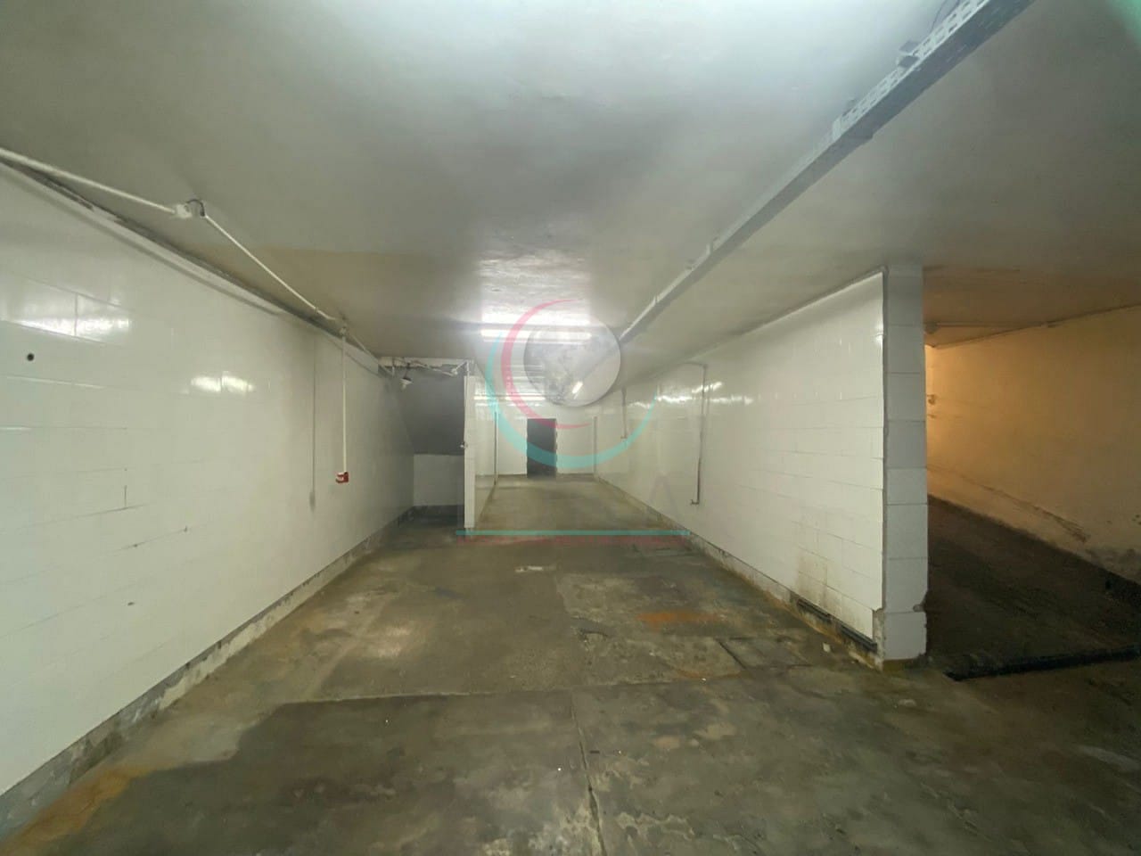 Sobrado à venda e aluguel com 1 quarto, 578m² - Foto 39