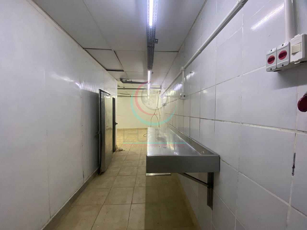 Sobrado à venda e aluguel com 1 quarto, 578m² - Foto 41