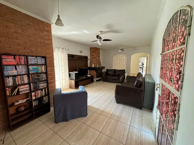 Sobrado com 551m² 5 quartos e 2 banheiros, à venda, no bairro Jardim Planalto em Jundiaí