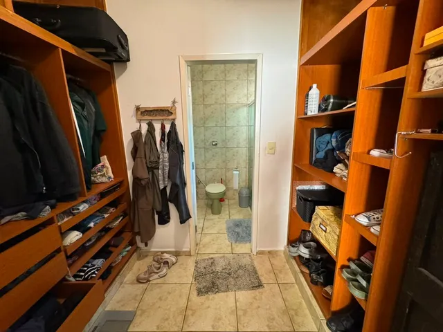 Sobrado com 551m² 5 quartos e 2 banheiros, à venda, no bairro Jardim Planalto em Jundiaí