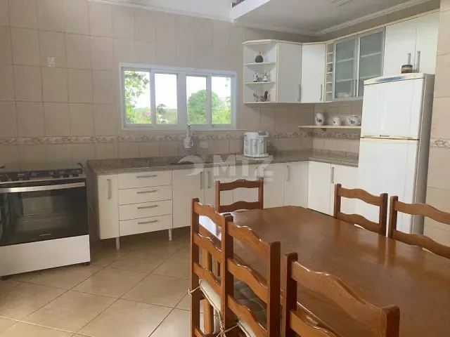 Sobrado com 450m² 3 quartos e 5 banheiros, à venda, no bairro NINHO VERDE II em Pardinho