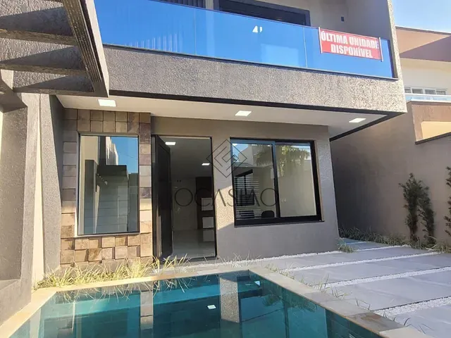 Sobrado 3 quartos e 3 banheiros, à venda, no bairro 0 em Pontal do Paraná