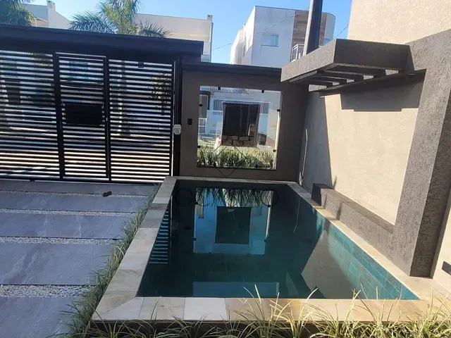 Sobrado 3 quartos e 3 banheiros, à venda, no bairro 0 em Pontal do Paraná