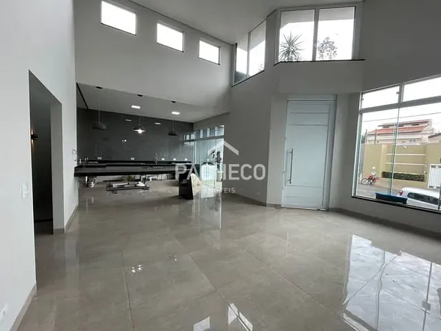 Sobrado com 250m² 4 quartos e 3 banheiros, à venda, no bairro Residencial Furlan em Santa Bárbara D'Oeste