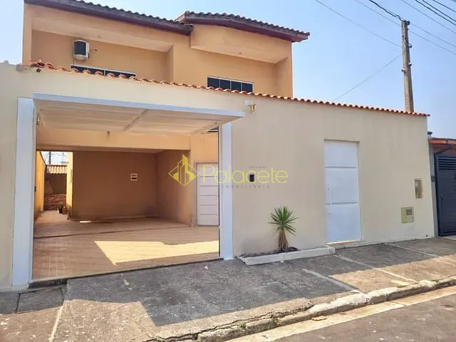 Sobrado com 250m² 3 quartos e 2 banheiros, à venda, no bairro Residencial e Comercial Portal dos Eucaliptos em Pindamonhangaba