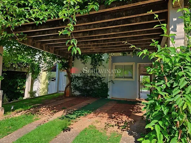 Sobrado 3 quartos e 2 banheiros, à venda, no bairro Campestre em Piracicaba