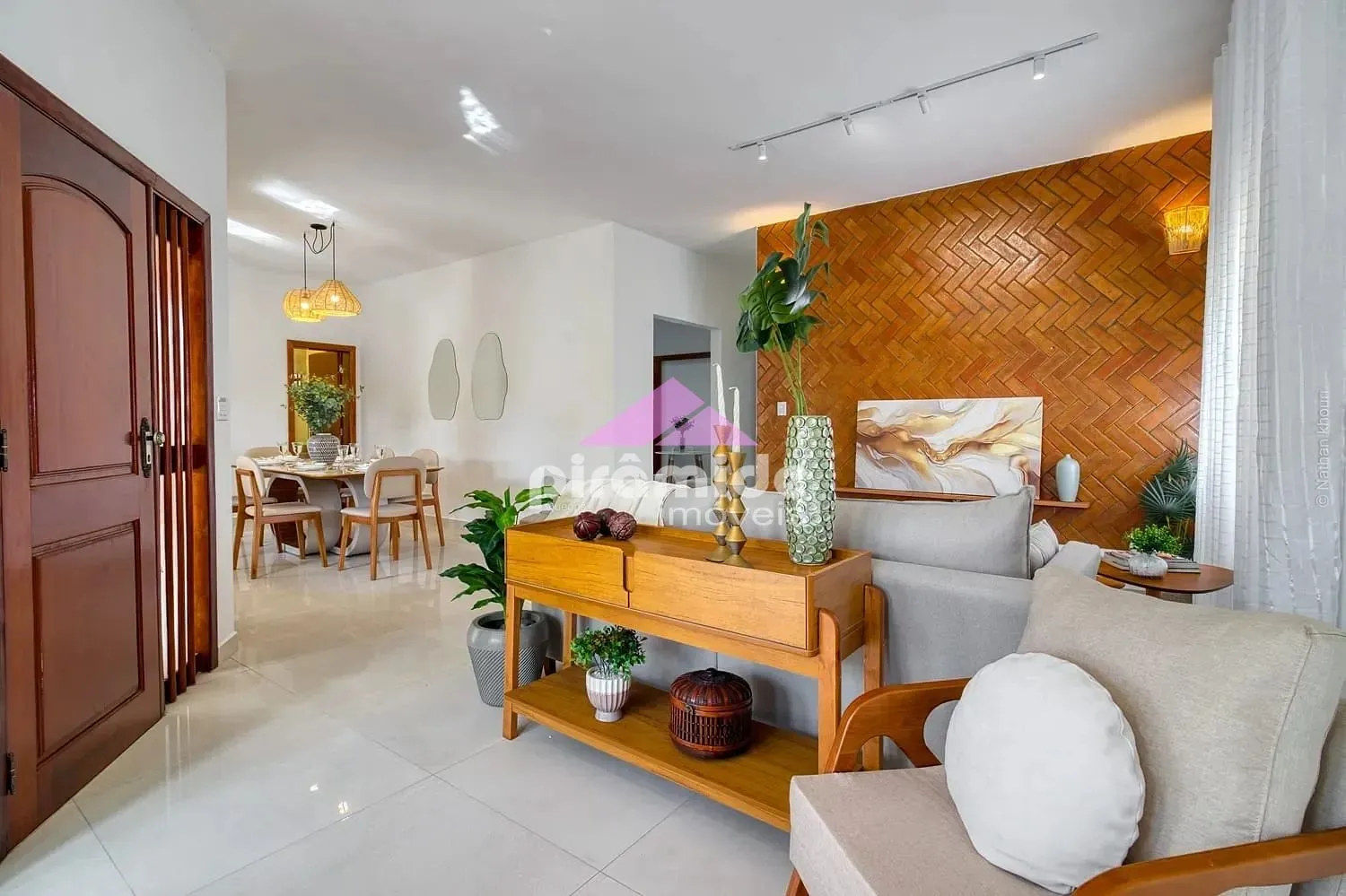 Sobrado, 7 quartos, 358 m² - Foto 1