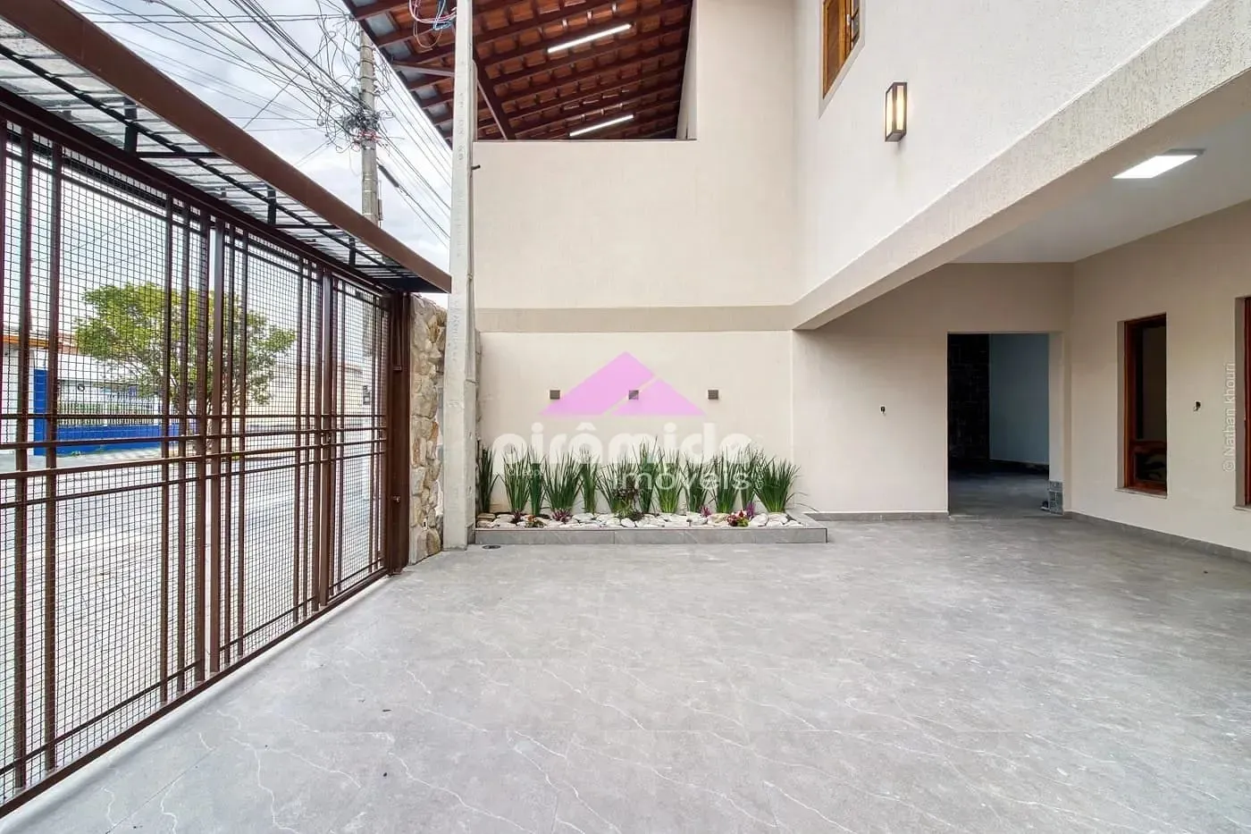 Sobrado, 7 quartos, 358 m² - Foto 2